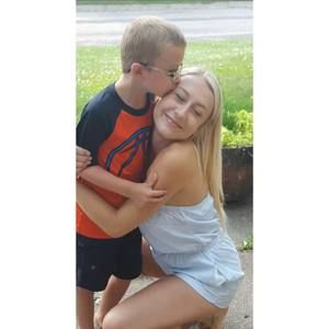 Meet your Posher, Brittany